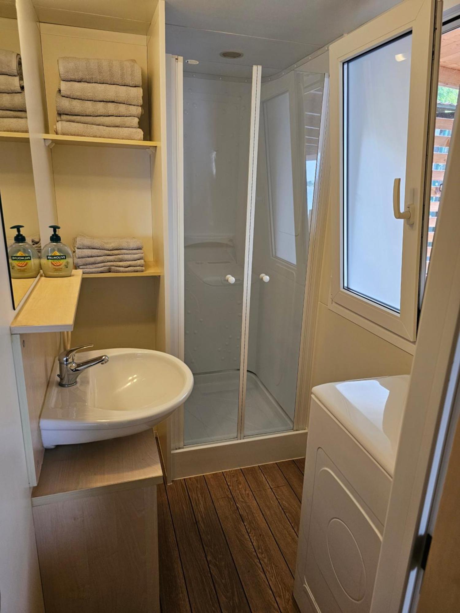 K9 Mobile Home Camp Imperial Vodice Ngoại thất bức ảnh